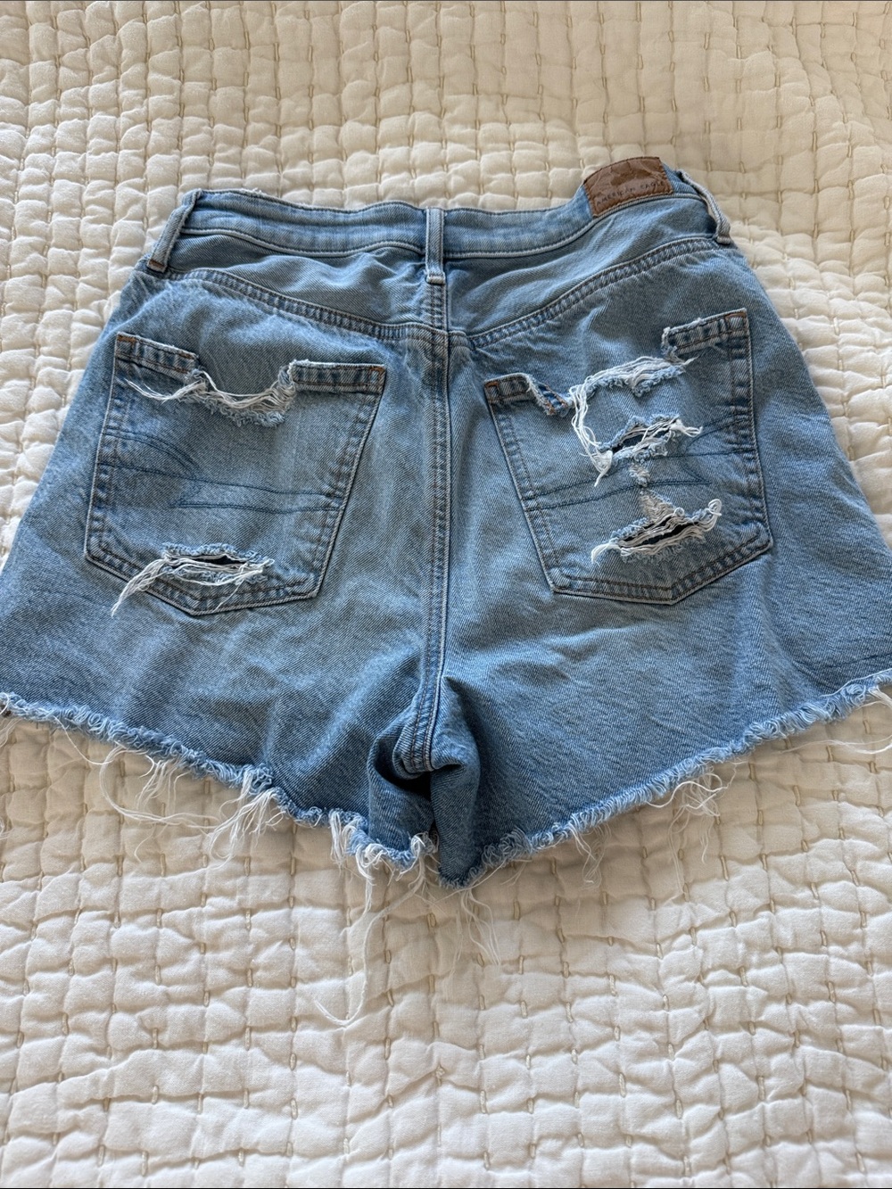 American Eagle highest rise 90s boyfriend short - Picture 2 of 4